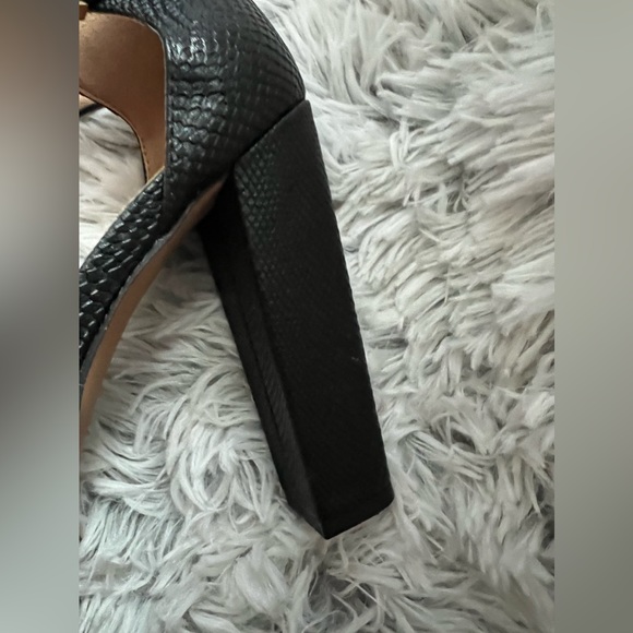 H&M Peep Toe Heels - Picture 6 of 7